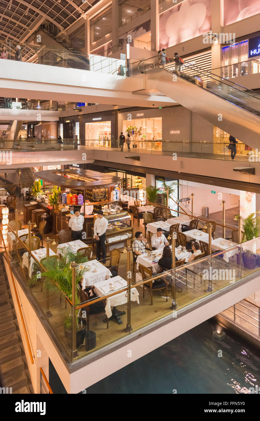 Restaurant an der Marina Bay Sands Einkaufszentrum, Singapur, Südostasien Stockfoto