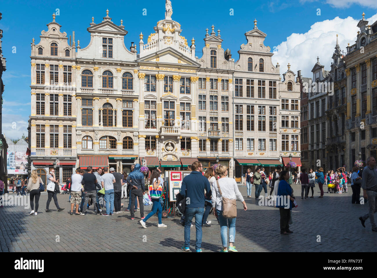 Touristen in der Grand Place, Brüssel, Belgien, Europa Stockfoto