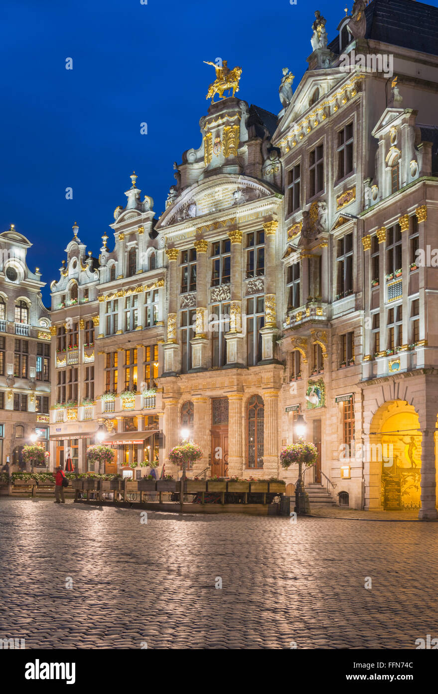 Auf dem Brüsseler Grand Place, Belgien, Europa bei Nacht Stockfoto