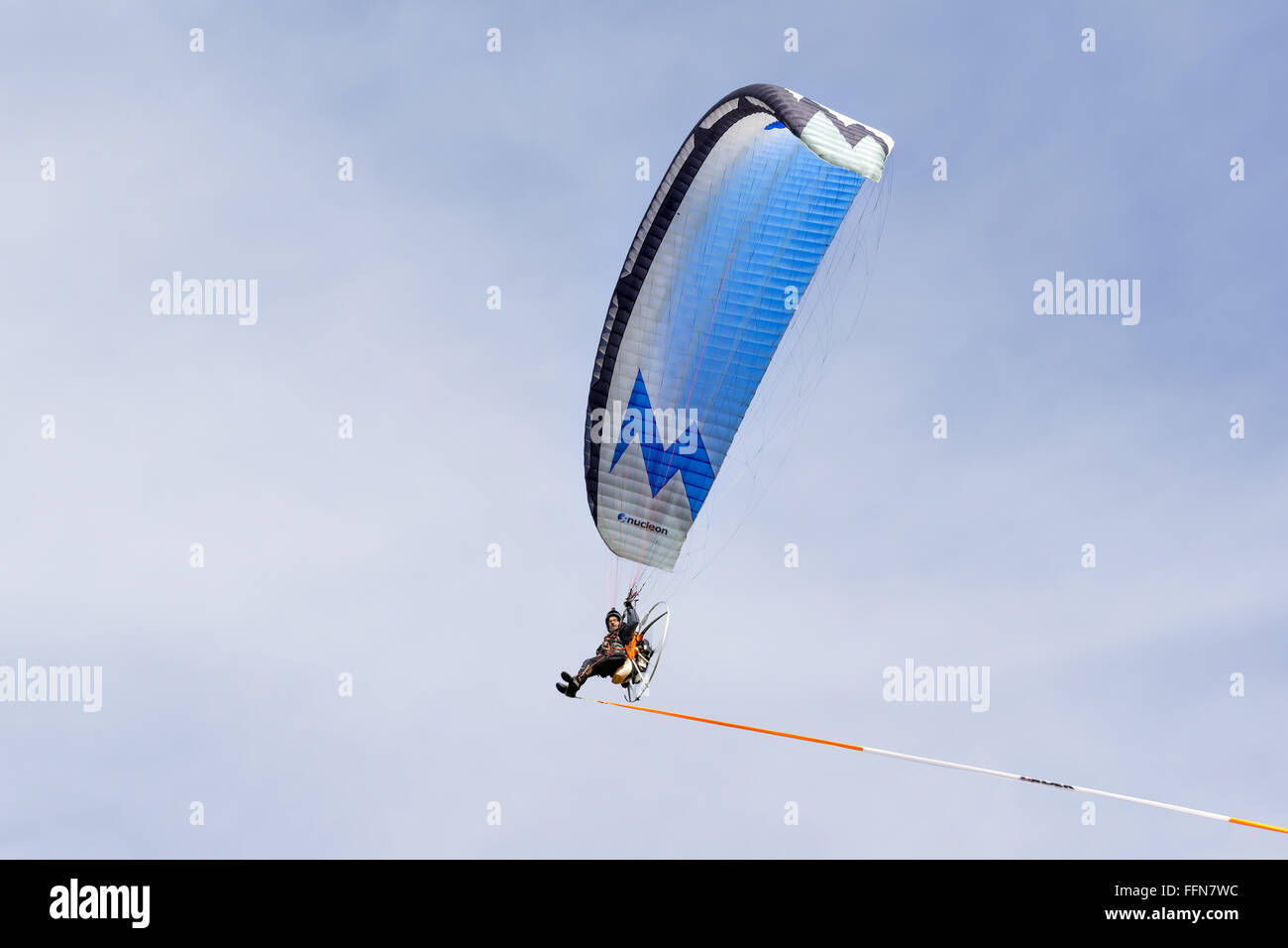 Angetriebene Hängegleiter bei Shoreham Airshow Stockfoto