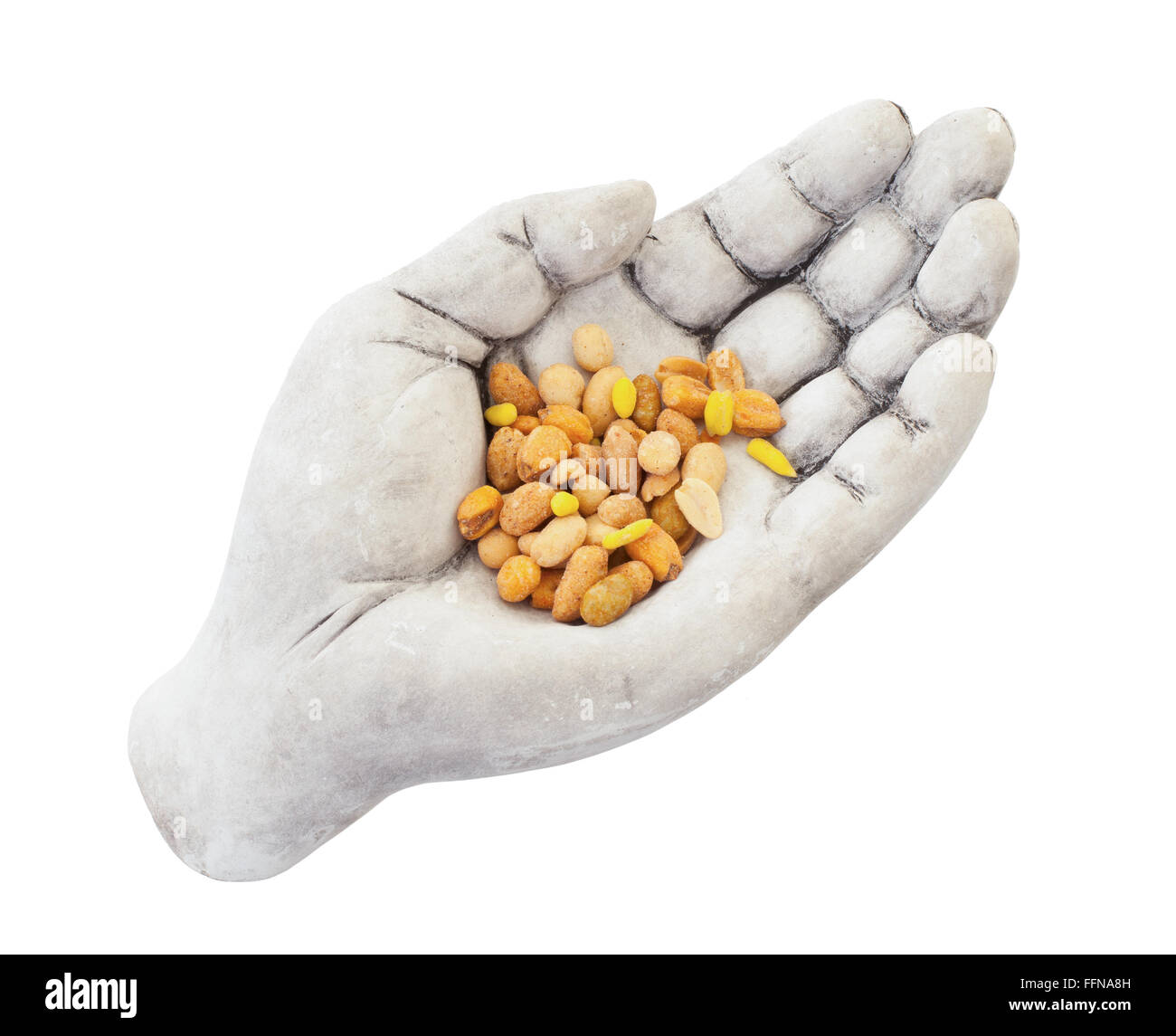 Frisch gemischt gesalzene Nüssen in eine Schüssel (Hand), Erdnuss Mix, isoliert auf weiss Stockfoto