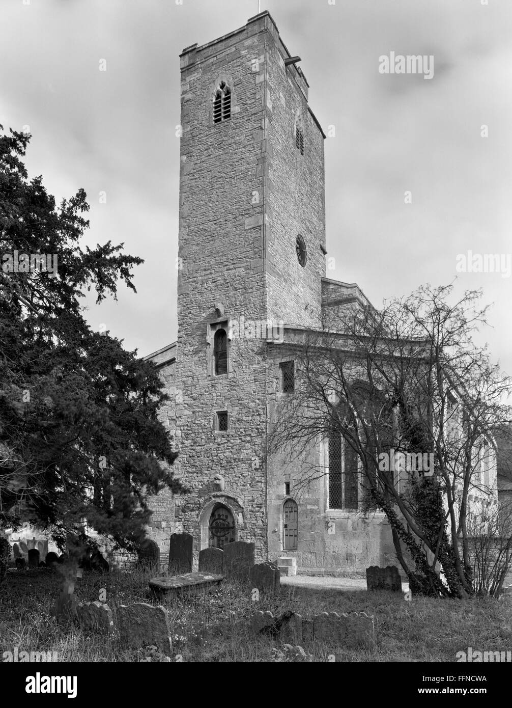Str. Marys, Deerhurst, Gloucestershire, zeigen angelsächsischen W Turm (Oberteile mittelalterlichen) begann als eine Veranda, eine einfache C8th-Kirche. Stockfoto