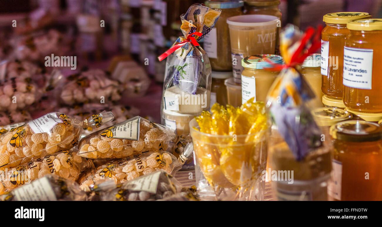 Honigprodukte auf einem Markt in der Provence, Frankreich Stockfoto