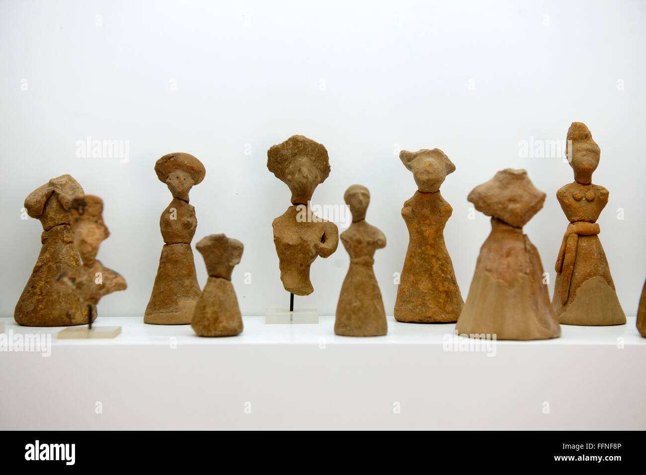 Griechenland, Kreta, Agios Nikolaos, Archäologisches Museum, Minoische Tonfiguren Stockfoto