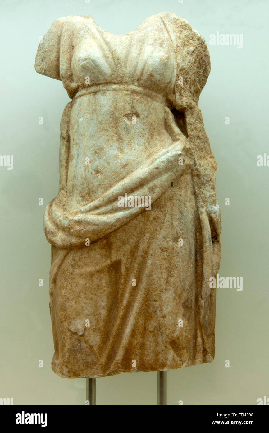 Griechenland, Kreta, Agios Nikolaos, Archäologisches Museum, Frauenstatue Stockfoto