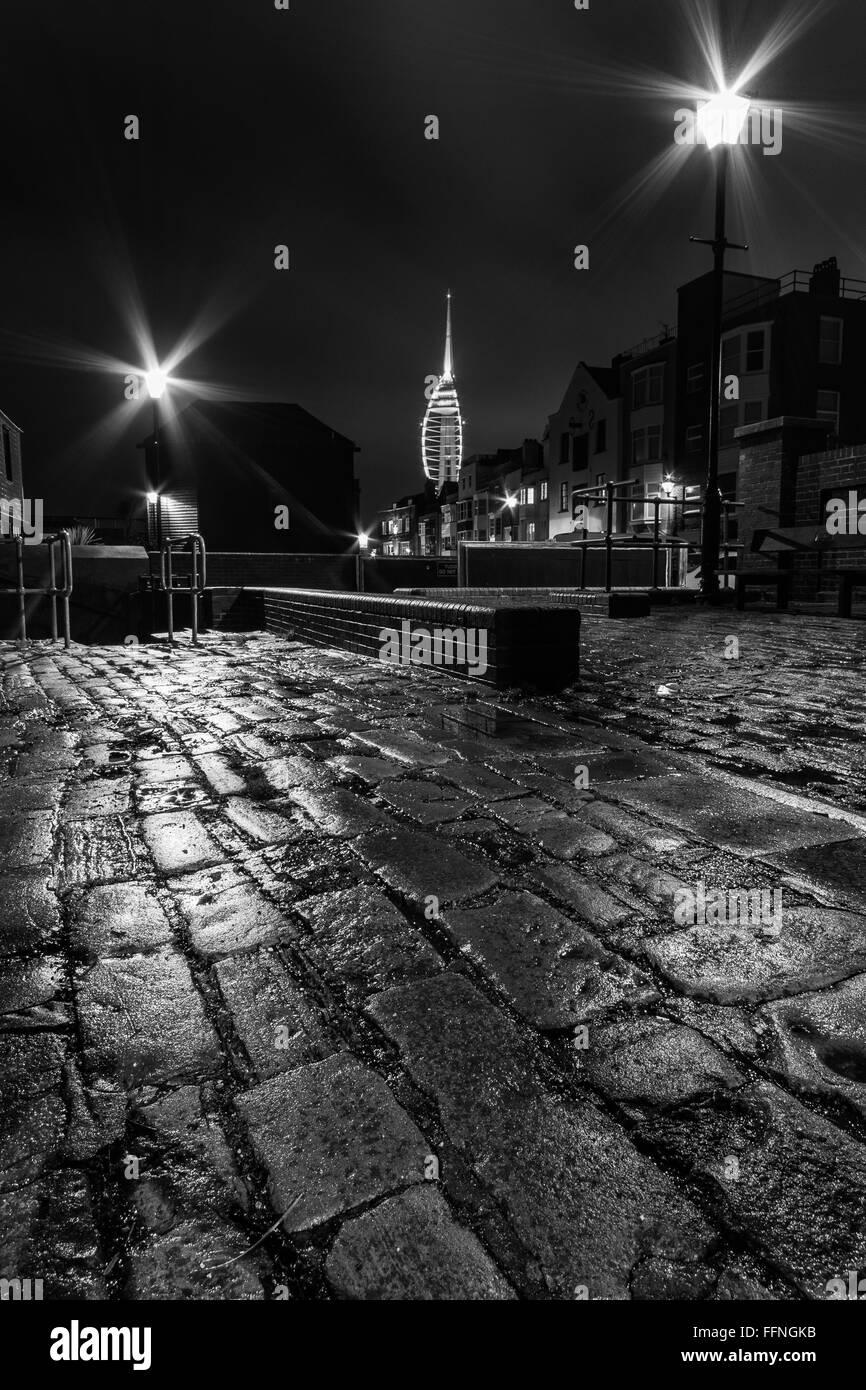 Die Gunwharf Tower, Portsmouth, Hampshire, England Stockfoto