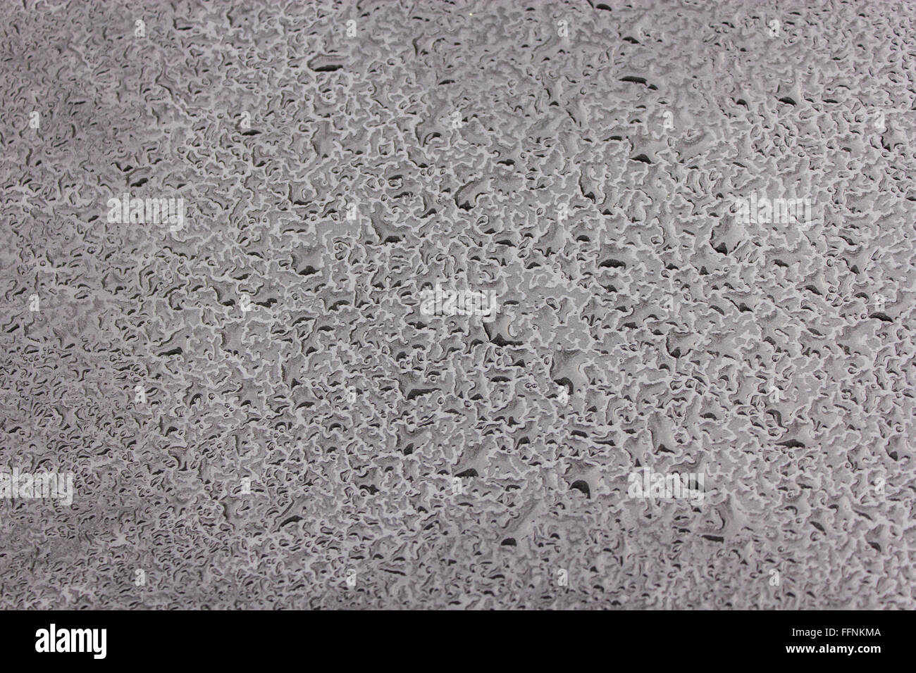 Metallischer schwarzer autolack