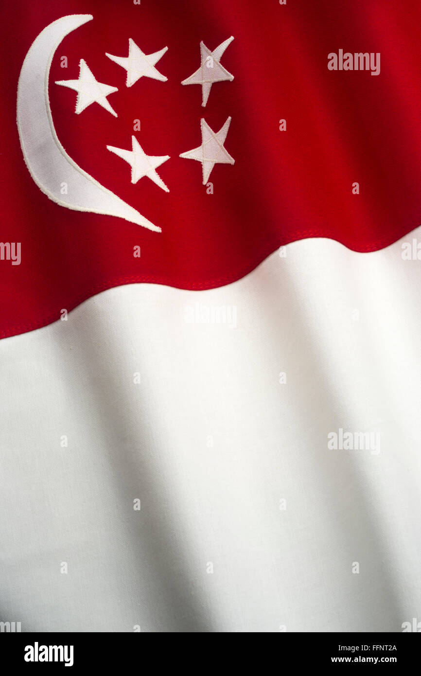 SINGAPURISCHE FLAGGE GEMACHT DER GENÄHTE BAUMWOLLE BUNTING Stockfoto