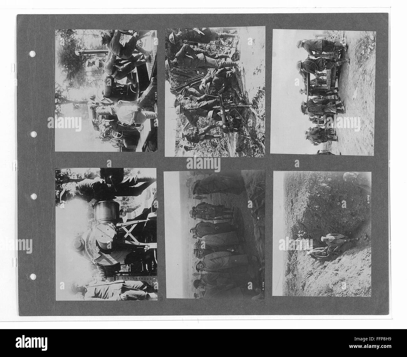 „Canadian Official war Photographs, Volume 2“ präsentiert eine Auswahl historischer Fotografien, die während bedeutender militärischer Ereignisse in Kanada aufgenommen wurden. Der Band liefert eine anschauliche visuelle Aufzeichnung der Kriegsverstrickung Kanadas und konzentriert sich auf wichtige Momente und Zahlen. Stockfoto