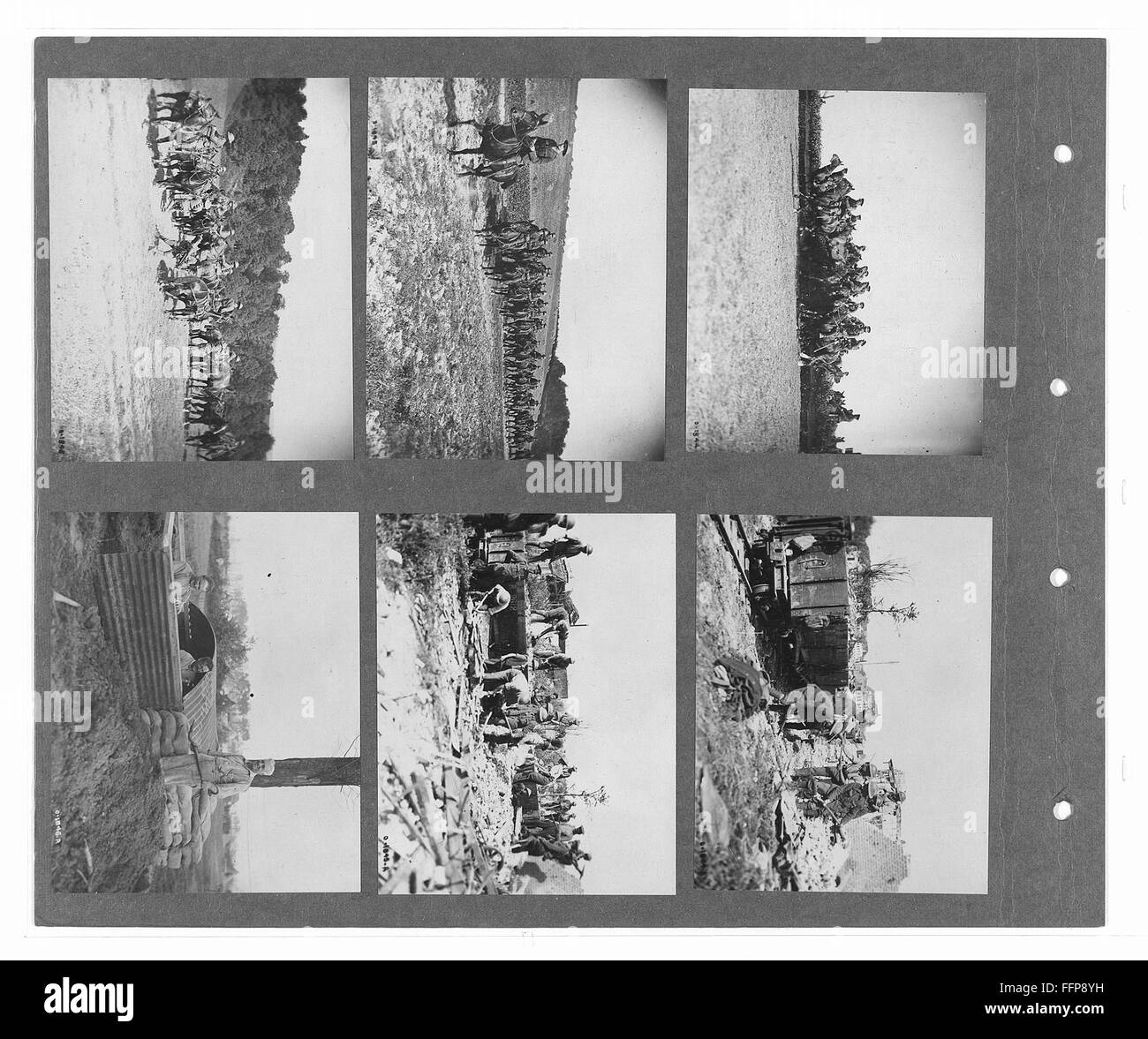 Band 3 von „Fund. Canadian Official war Photographs ist eine Fotosammlung, die Kanadas Teilnahme an den Weltkriegen dokumentiert. Das Buch bietet eine visuelle Darstellung wichtiger militärischer Momente und der Rolle kanadischer Soldaten während der Kriege. Stockfoto