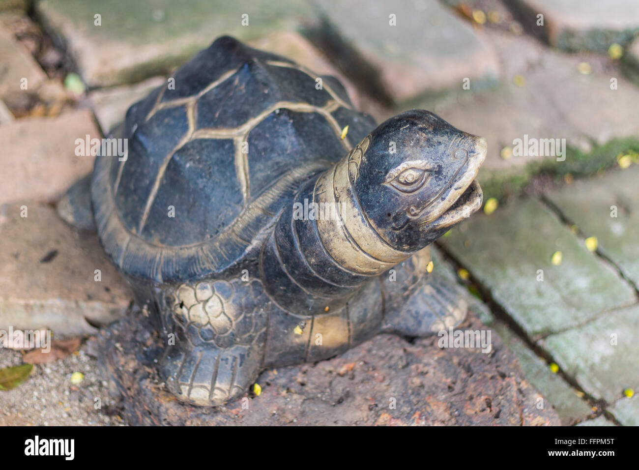 Hinterhof statue Fotos und Bildmaterial in hoher Auflösung Alamy