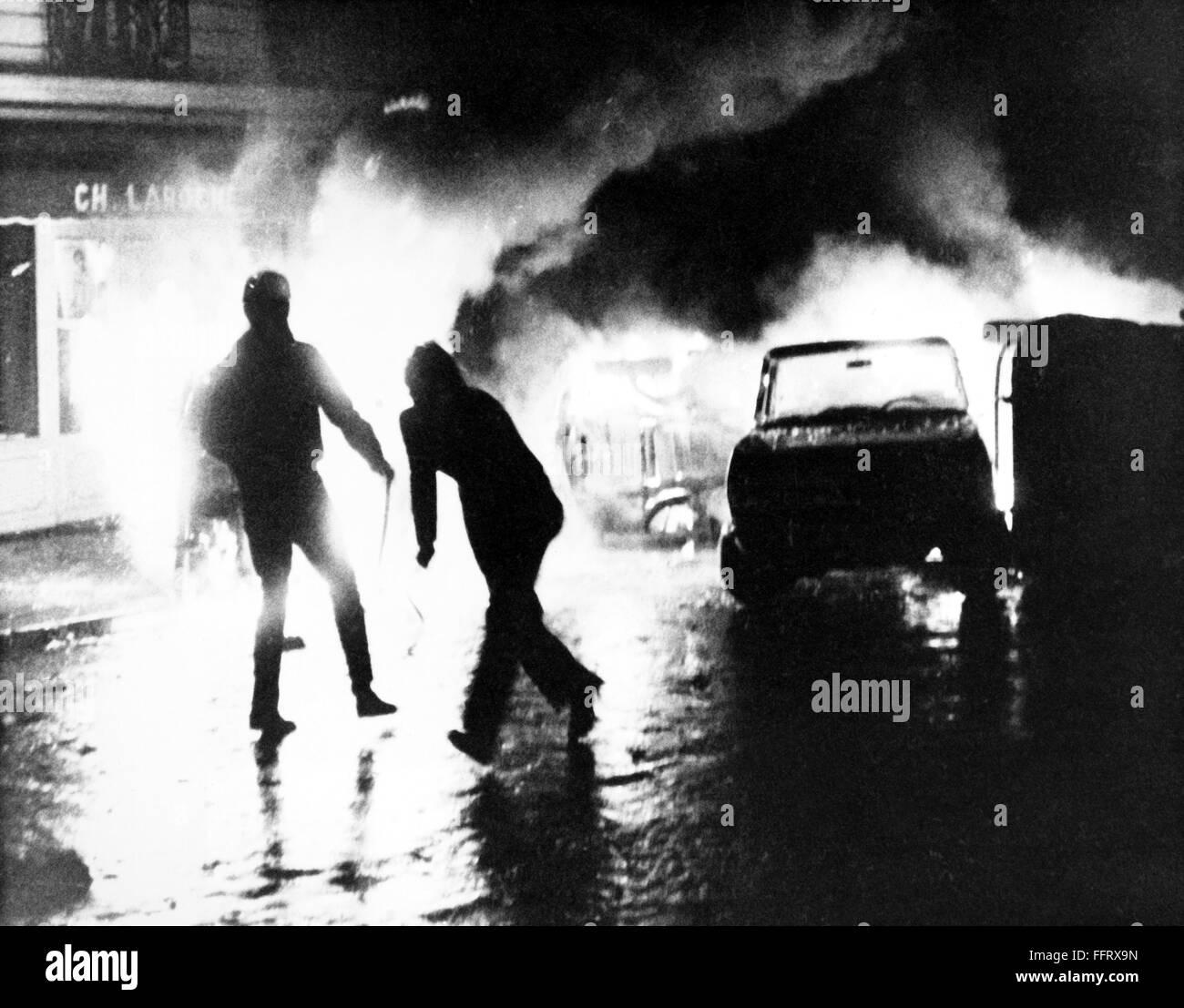 Paris 1968 students Fotos und Bildmaterial in hoher Auflösung Alamy