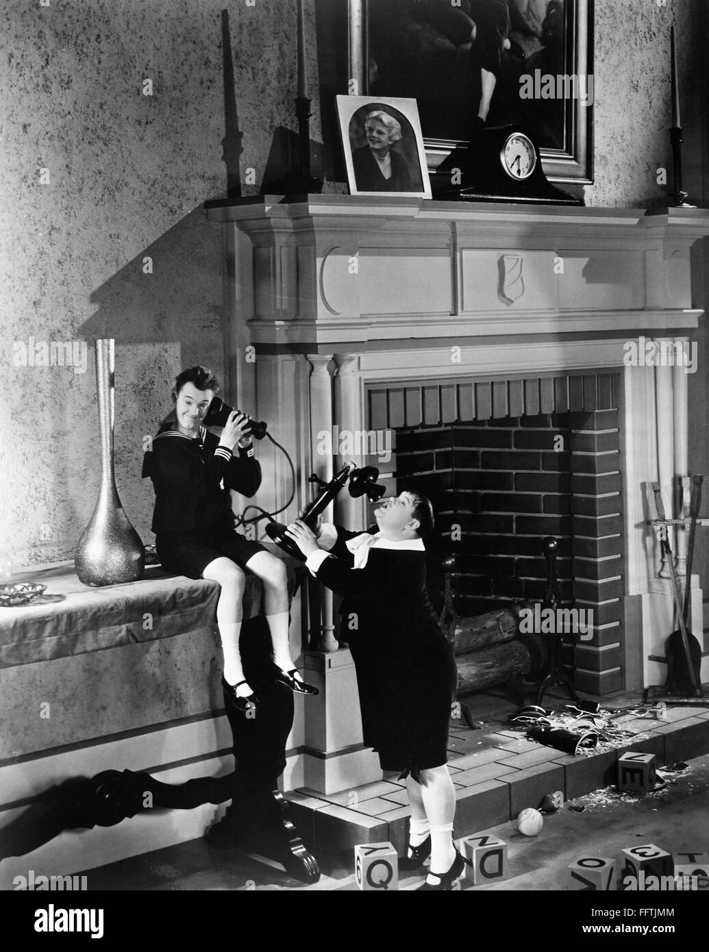 LAUREL UND HARDY, 1930. /nStan (18901965) Laurel und Oliver Hardy