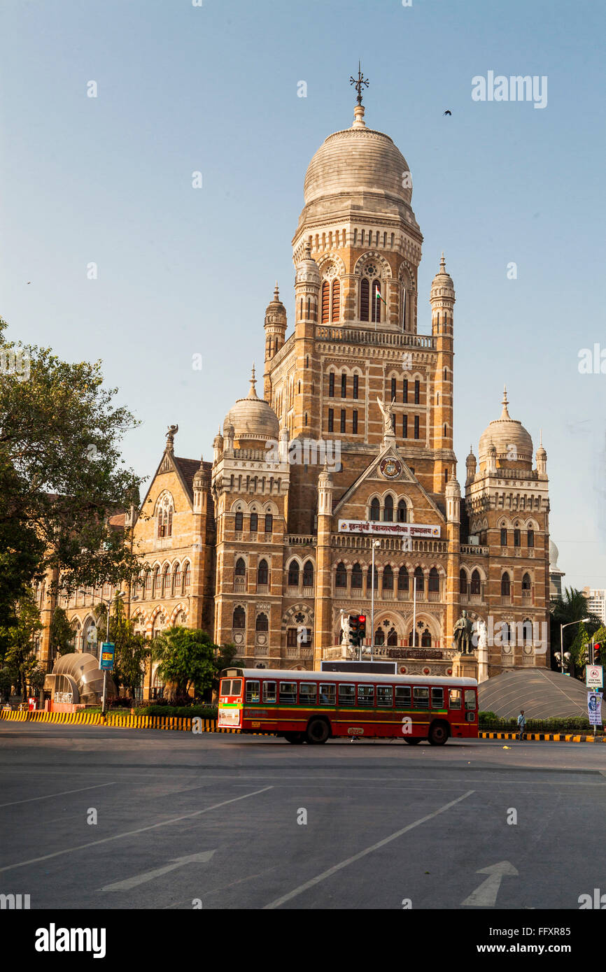 Lockdown leere Straße; BMC; Municipal Corporation Building; mumbai; maharashtra; Indien; asien Stockfoto