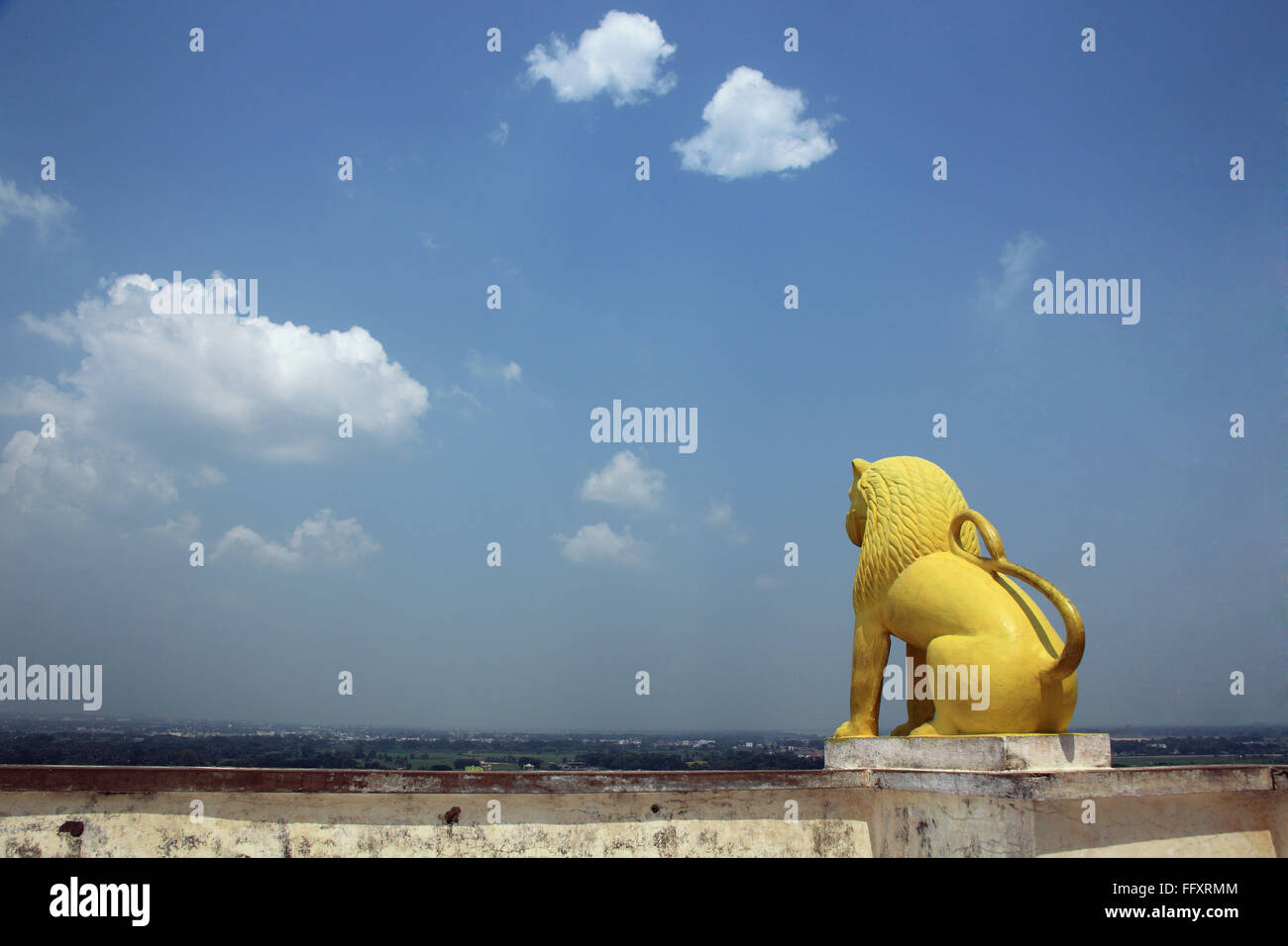 Skulptur des Löwen in Peace Pagoda am Dhauli Orissa, Indien Stockfoto