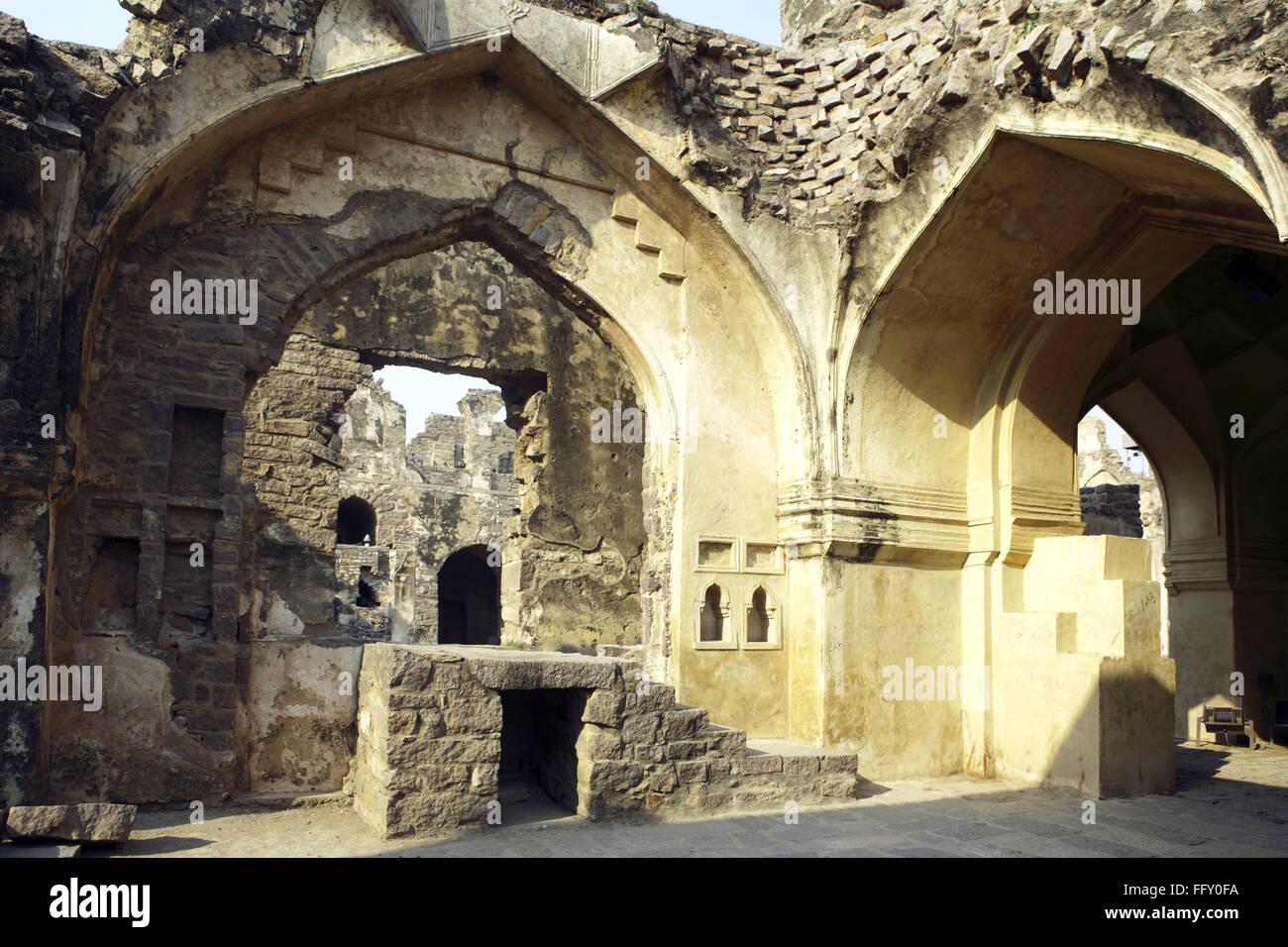 Anzeigen von ruiniert von Golconda Festung von Mohammed Quli Qutb Shah des 16. Jahrhunderts, Hyderabad, Andhra Pradesh, Indien Stockfoto