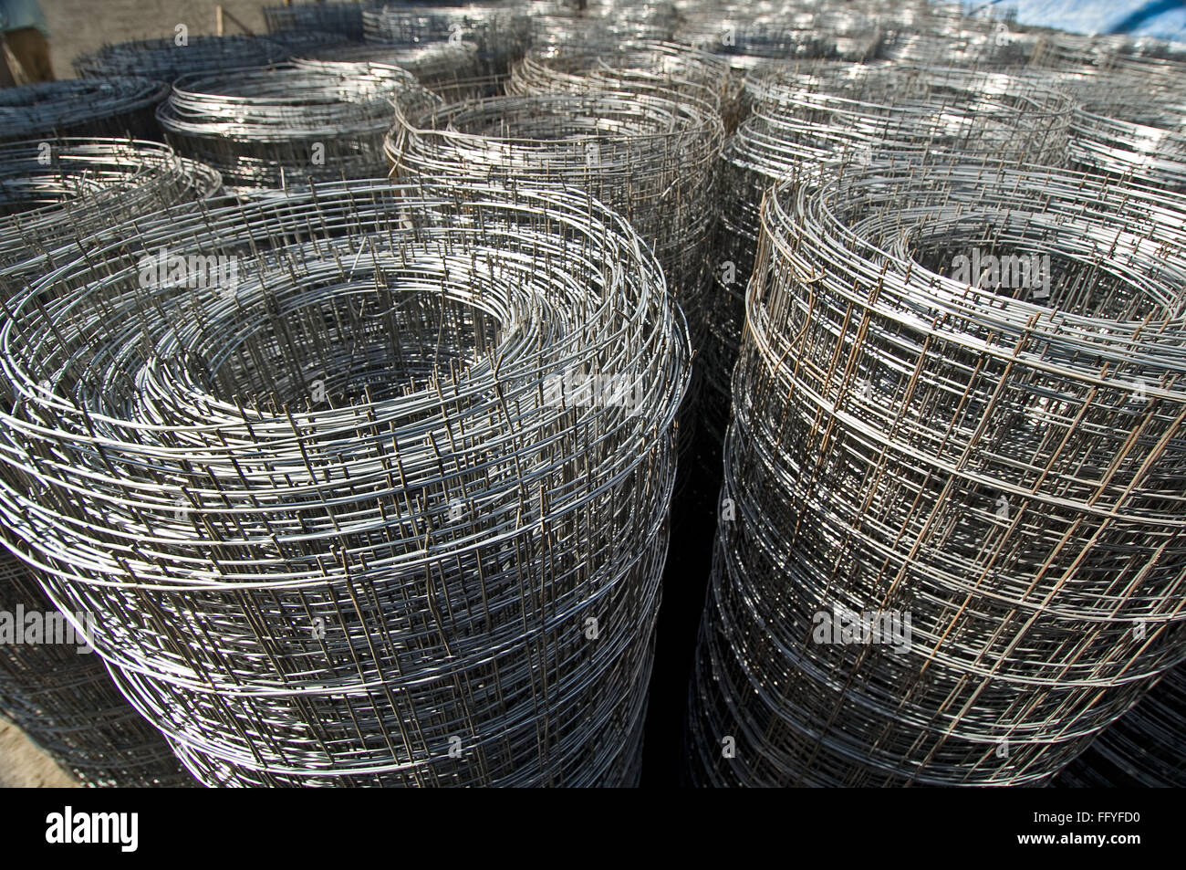 Stahldraht-Netz für den Bau verwendet; Indien Stockfoto