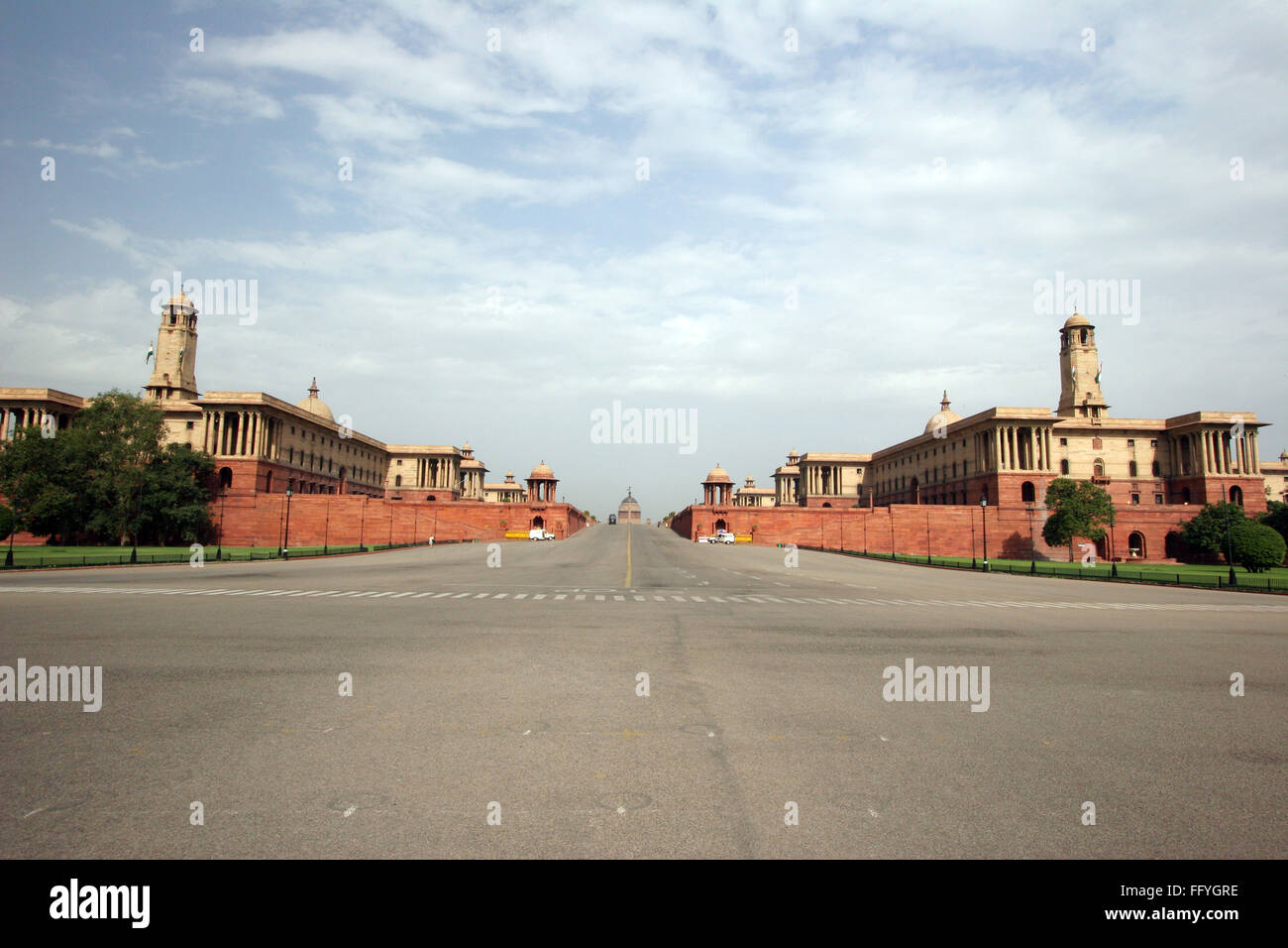 Vijay Chowk und Süd-Nord-Blöcke des Rashtrapati Bhavan, New Delhi, Indien Stockfoto