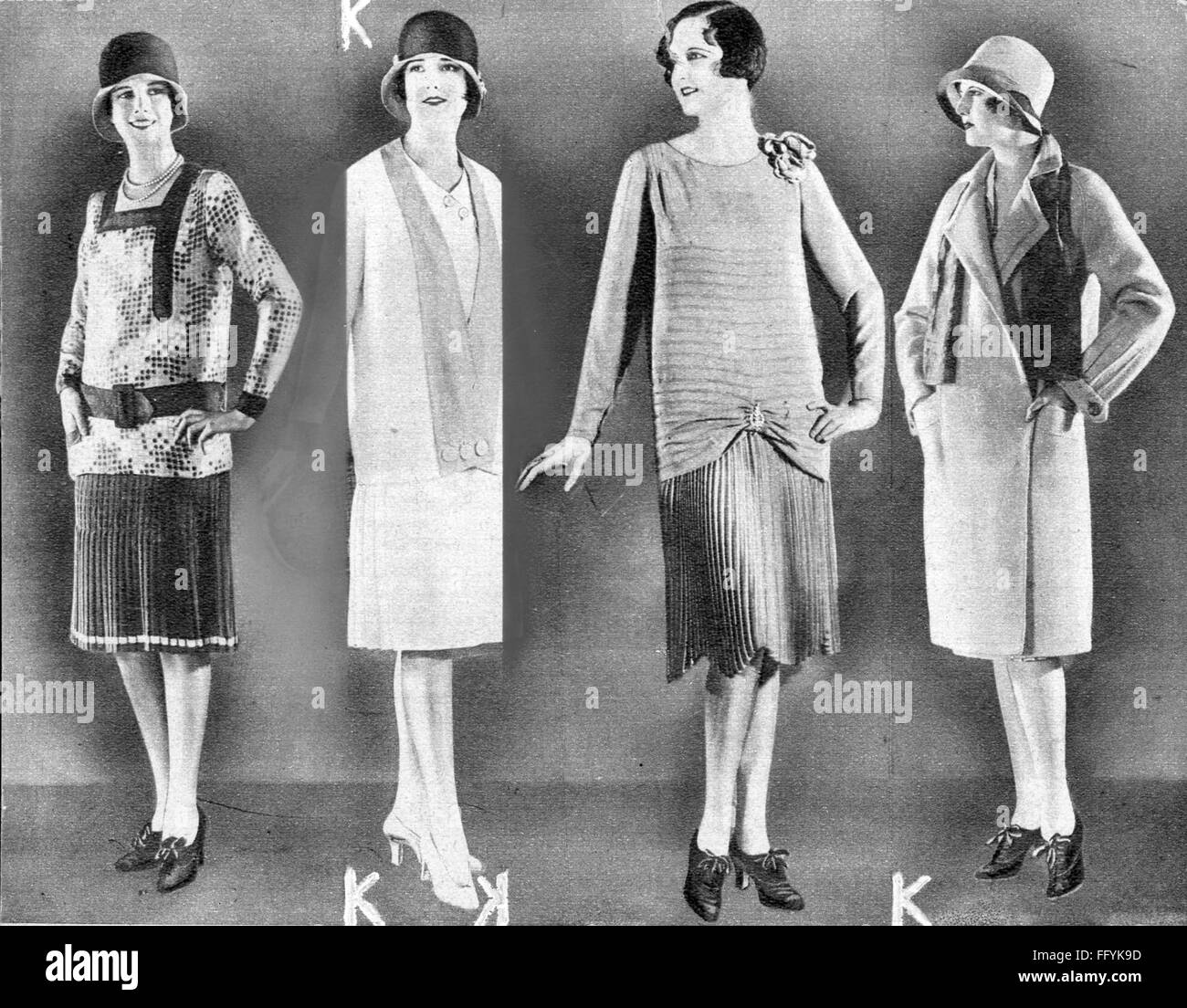 Mode, 1920er Jahre, Kleider für verschiedene Anlässe, aus: 'Panorama',  Frühjahr 1928, Additional-Rights-Clearences-not available Stockfotografie -  Alamy