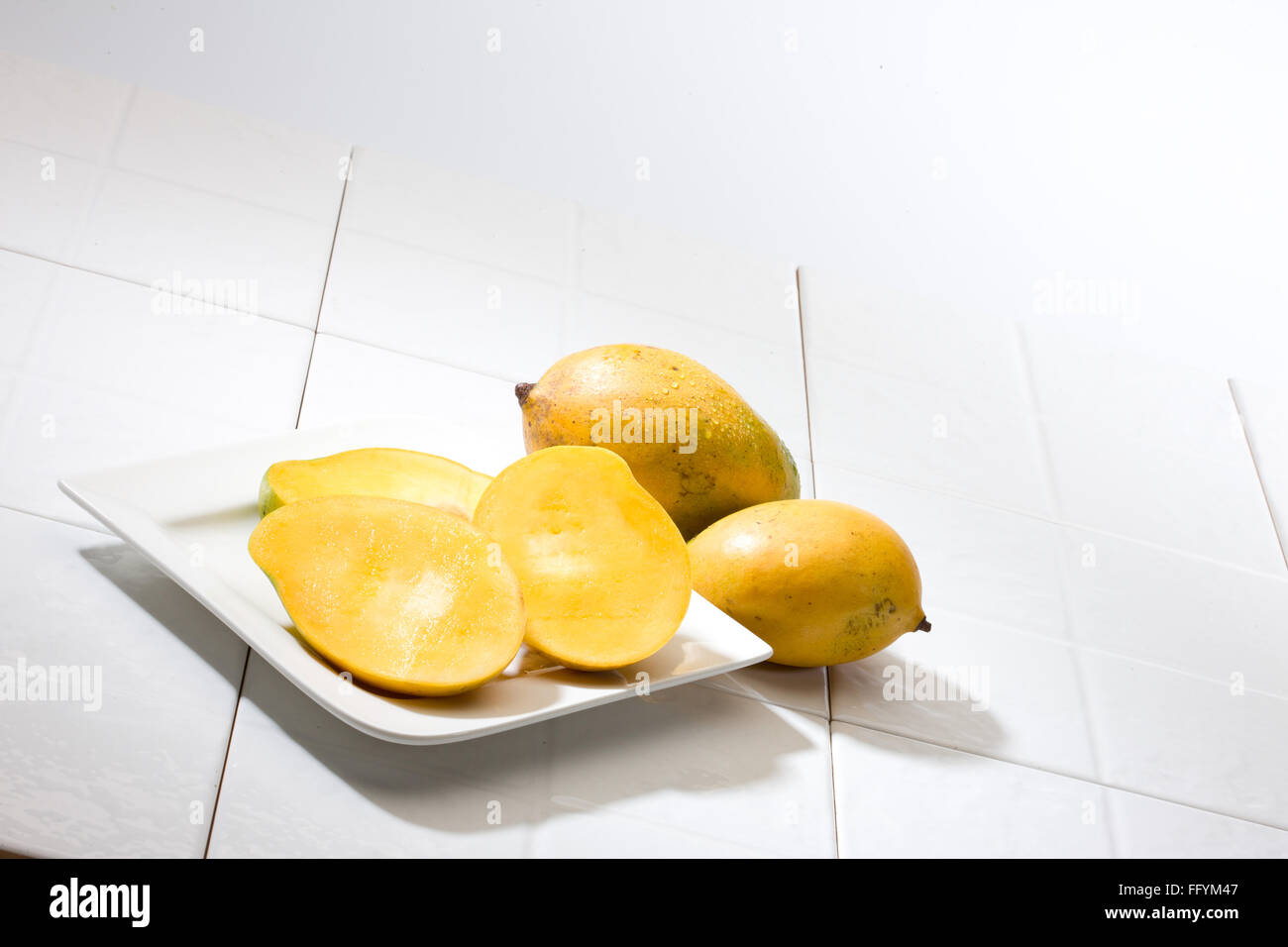 Mangos und Mango-Scheibe Stockfoto
