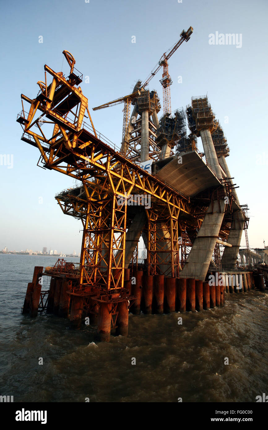 Baustelle der Bandra Worli Sea Link am Arabischen Meer im westlichen Vorort von Bombay jetzt Mumbai, Maharashtra, Indien Stockfoto