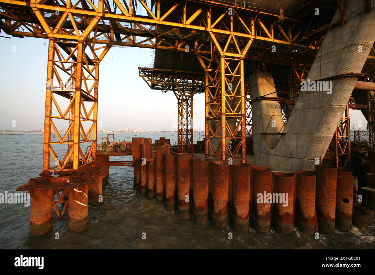 Baustelle der Bandra Worli Sea Link am Arabischen Meer im westlichen Vorort von Bombay jetzt Mumbai, Maharashtra, Indien Stockfoto