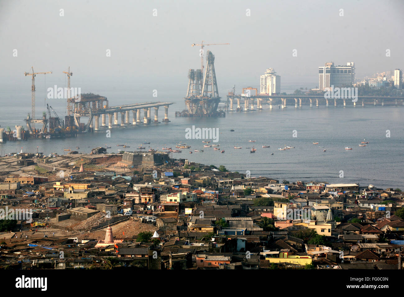 Eine Luftaufnahme der Worli Dorf und Hauptsitz Mumbai Küste Kulisse der Bandra Worli Sea Link Bombay Mumbai Maharashtra Stockfoto