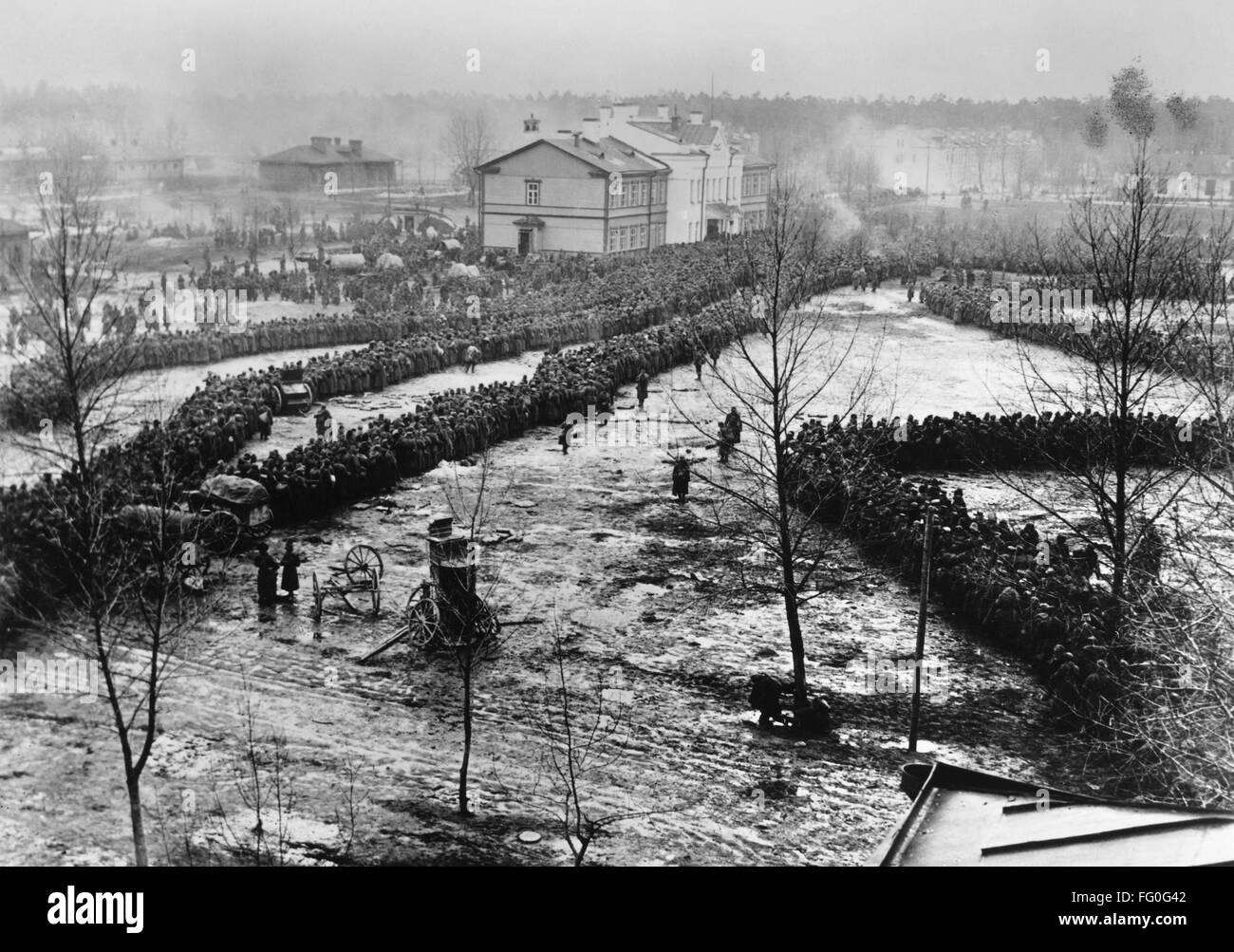 WELTKRIEG I: TANNENBERG. /nRussian Kriegsgefangene nach der Schlacht von Tannenberg während Weltkrieg I. fotografieren, 1914. Stockfoto