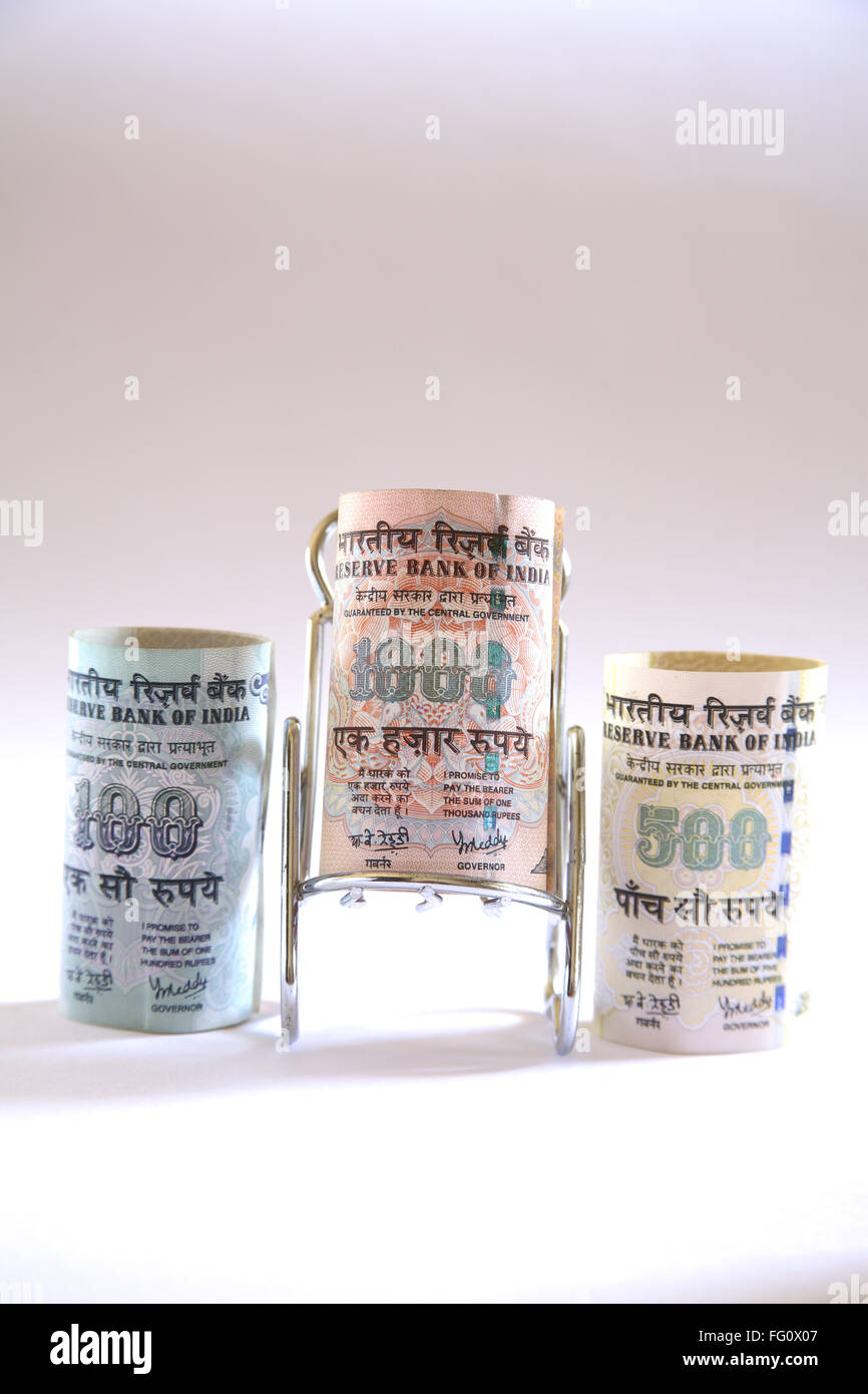 Konzept, indischer Währung eine fünf hundert und tausend Rupien auf Edelstahl Relaxsessel Stockfoto