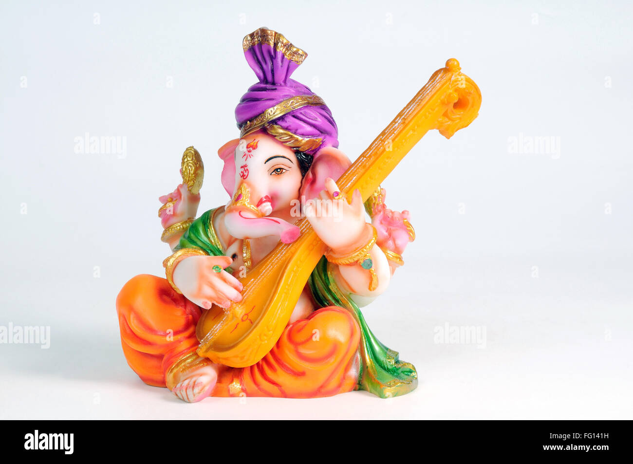 Statue von Lord Ganesh spielen Veena; Indien Stockfoto