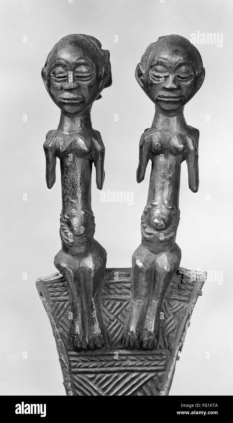 KONGO: ZAHLEN. /nDetail menschlicher Figuren auf einem Stab durch die Luba-Menschen in der Demokratischen Republik Kongo, Ende 19. / Anfang 20. Jahrhunderts gemacht. Stockfoto