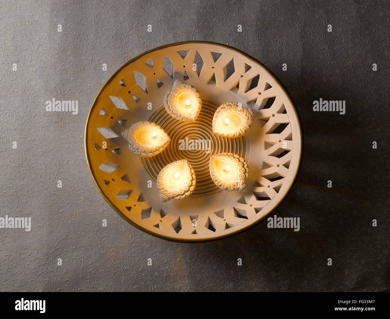 New Style Öl Lampen Dekoration während Diwali-fest; Indien Stockfoto