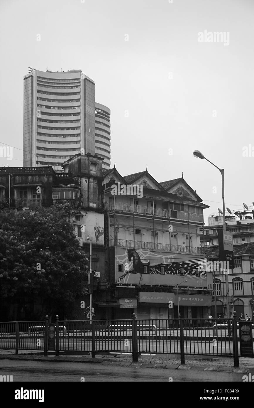 Alte und neue Bombay Börsengebäude; Bombay; Mumbai; Maharashtra; Indien 08 09 2010 Stockfoto