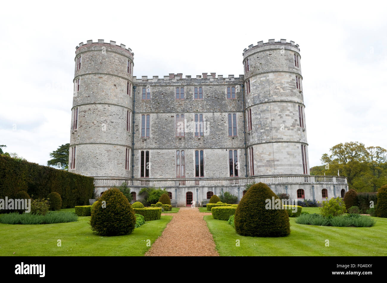 Im 17. Jahrhundert errichtet Lulworth Castle in Dorset, England, UK, ursprünglich als Jagdschloss Stockfoto