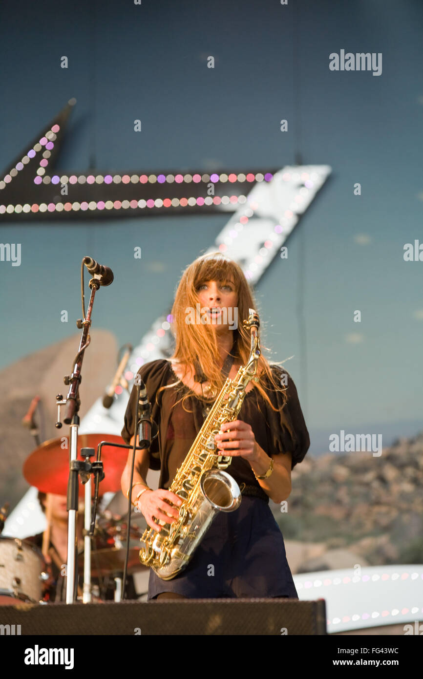 Die Zutons Durchführung Leben auf dem Glastonbury Festival 2008, Somerset, England, Vereinigtes Königreich. Stockfoto