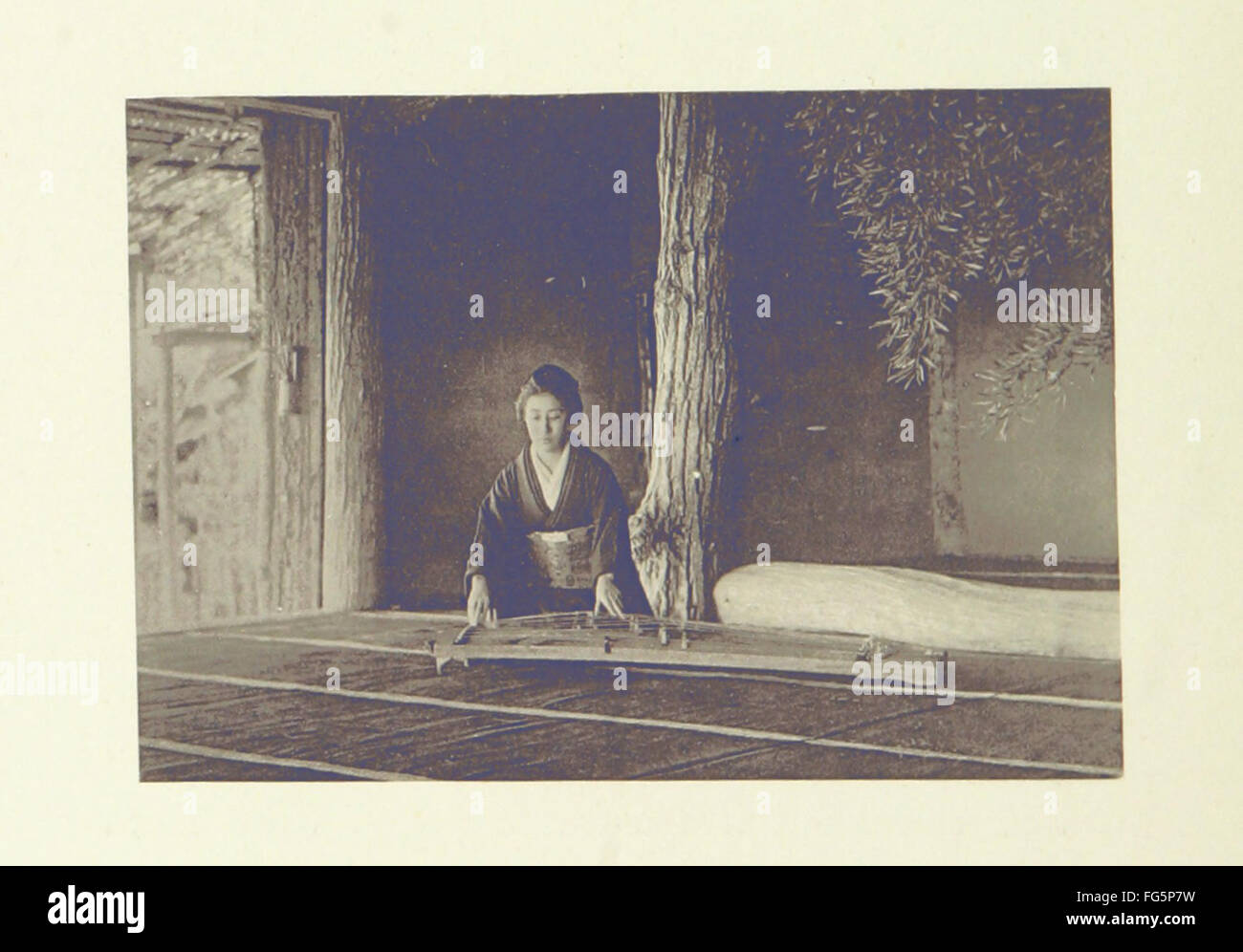 58 der "Ayame-San. Eine japanische Romanze des 23. Jahres Meiji (1890)... Illustriert von Fotografien von W. K. Burton, etc. " Stockfoto