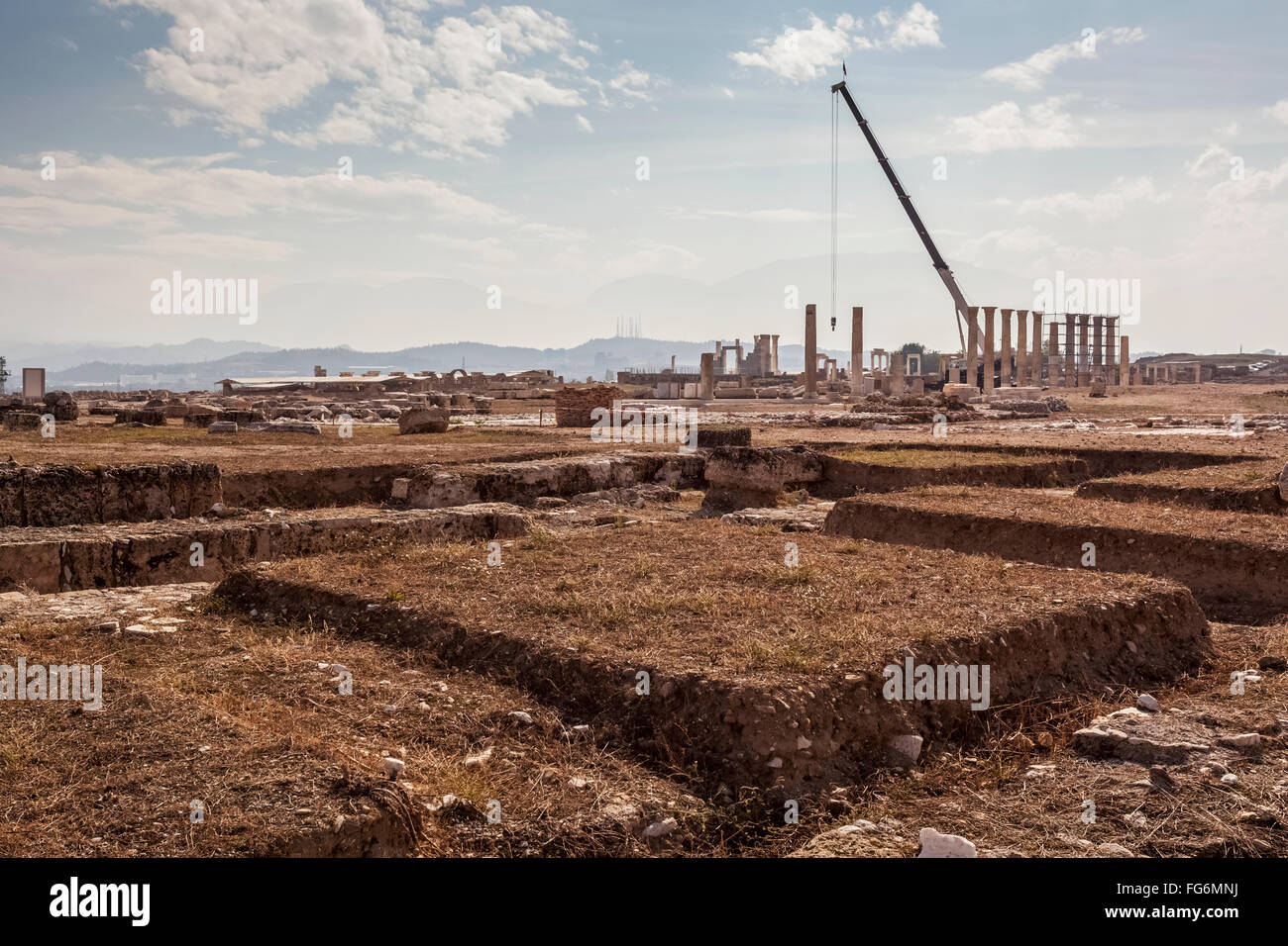 Wiederaufbau von Laodicea, die seit Jahren mit spektakulären Ruinen zu besuchen; Laodicea, Türkei Stockfoto