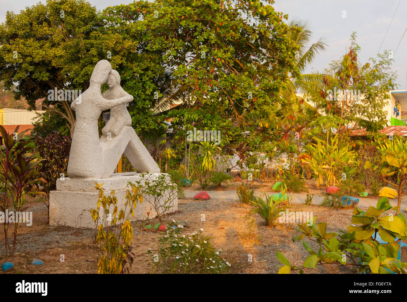 Eine Statue in einem Park in Quepos, Provinz Puntarenas, Costa Rica. Stockfoto