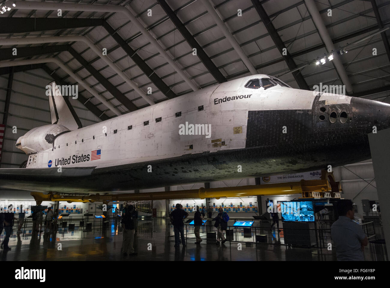 Space Shuttle Endeavour auf dem Display an der Samuel Oschin Hall of California Science Center in Los Winkel USA Stockfoto
