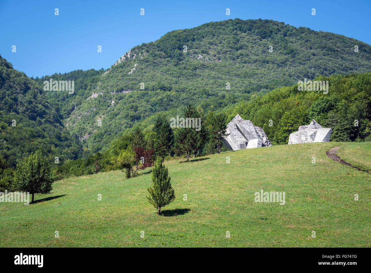 Tjentiste Kriegerdenkmal in Sutjeska Nationalpark in Entität Republika Srpska, Bosnien und Herzegowina Stockfoto