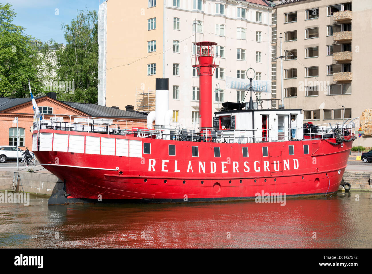 Relandersgrund Bar im umgebauten Leuchtturmschiff Meritullintori, Pohjoisranta, Stadt Helsinki, Republik Finnland Stockfoto