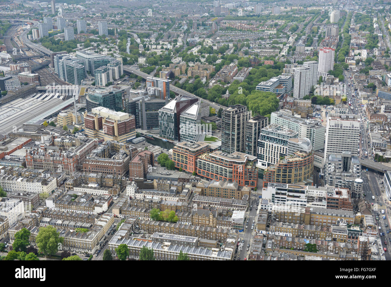 Eine Luftaufnahme des Beckens Paddington in London vor kurzem saniert mit neuen Wohnungen und Büroflächen Stockfoto