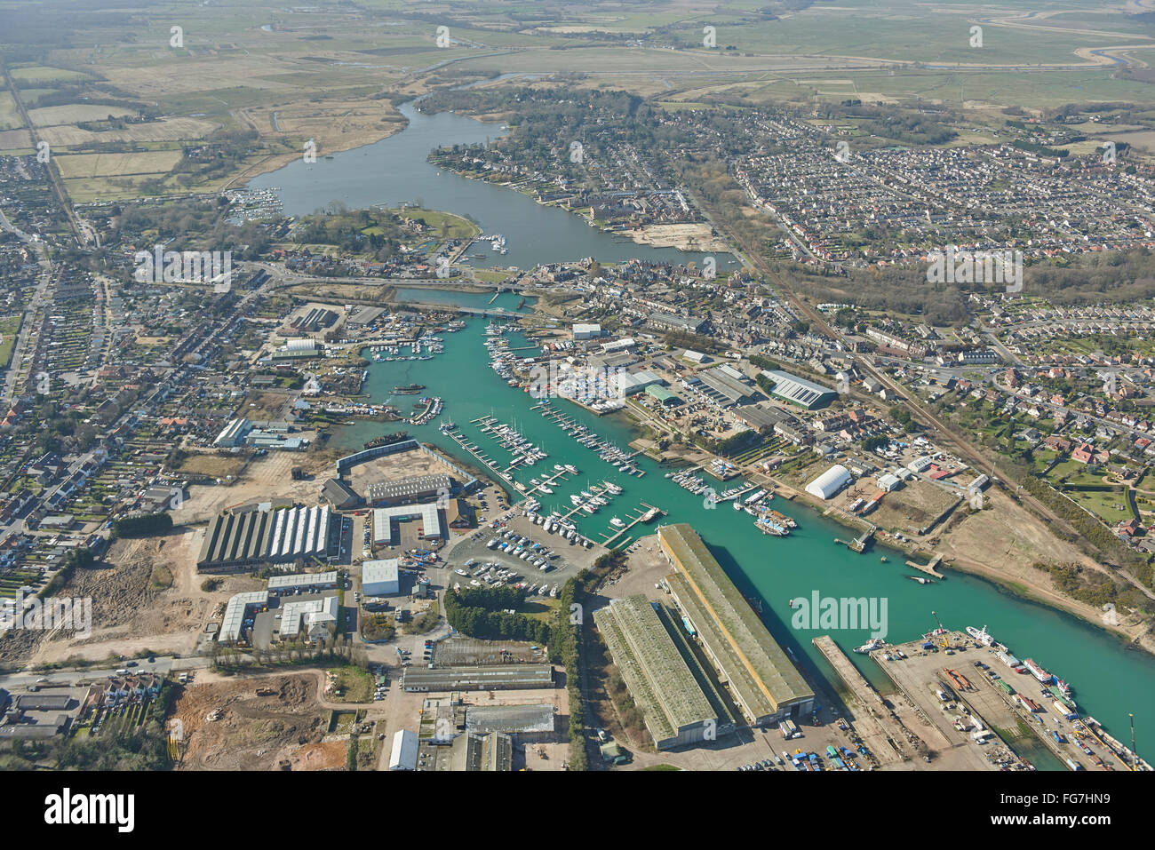 Eine Luftaufnahme der Suffolk coastal Stadt von Lowestoft zeigt den Fluß Waveney Stockfoto