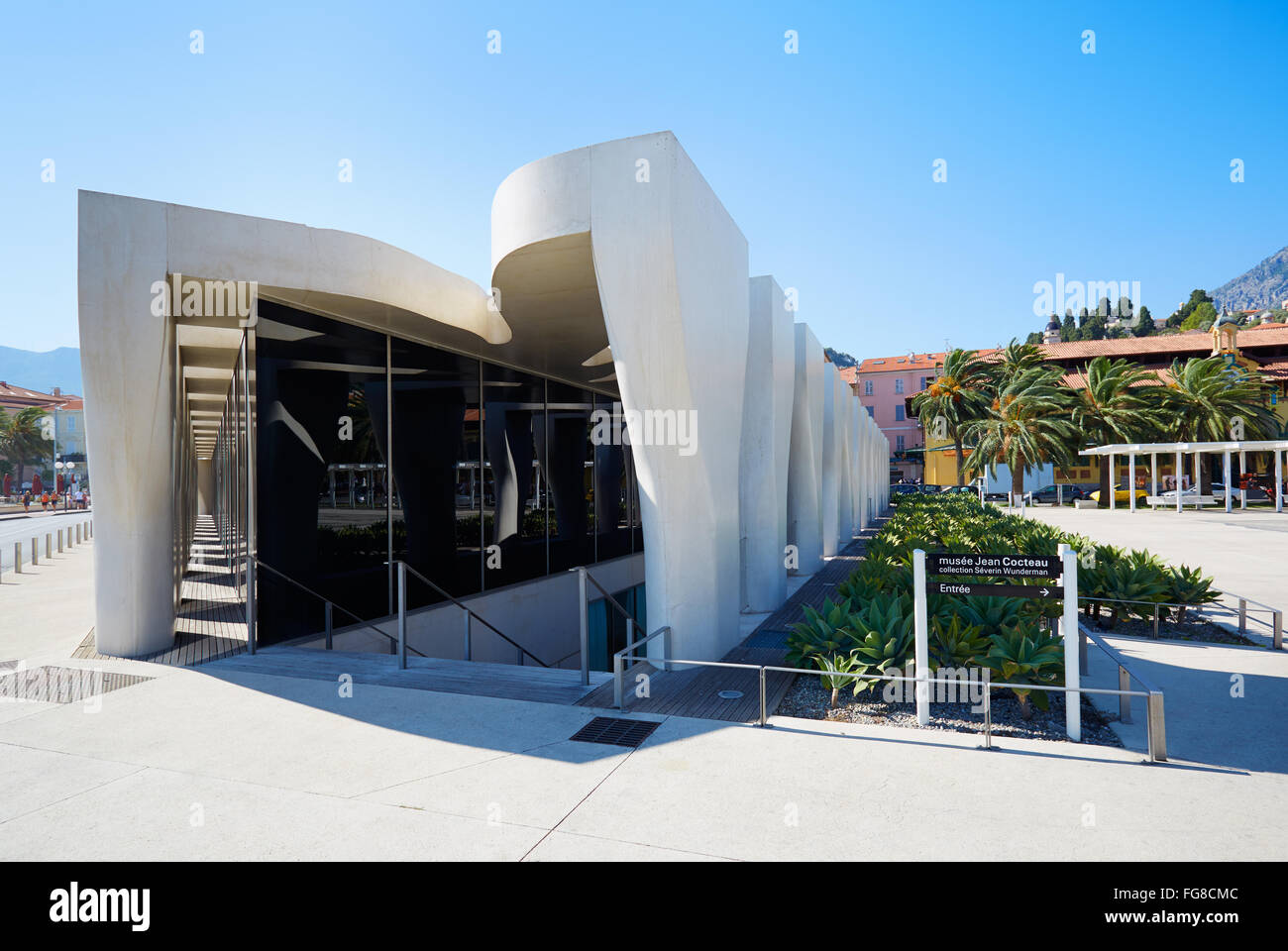 Jean Cocteau-Museum beherbergt zeitgenössischer Architektur der Severin Wunderman Sammlung in Menton Stockfoto