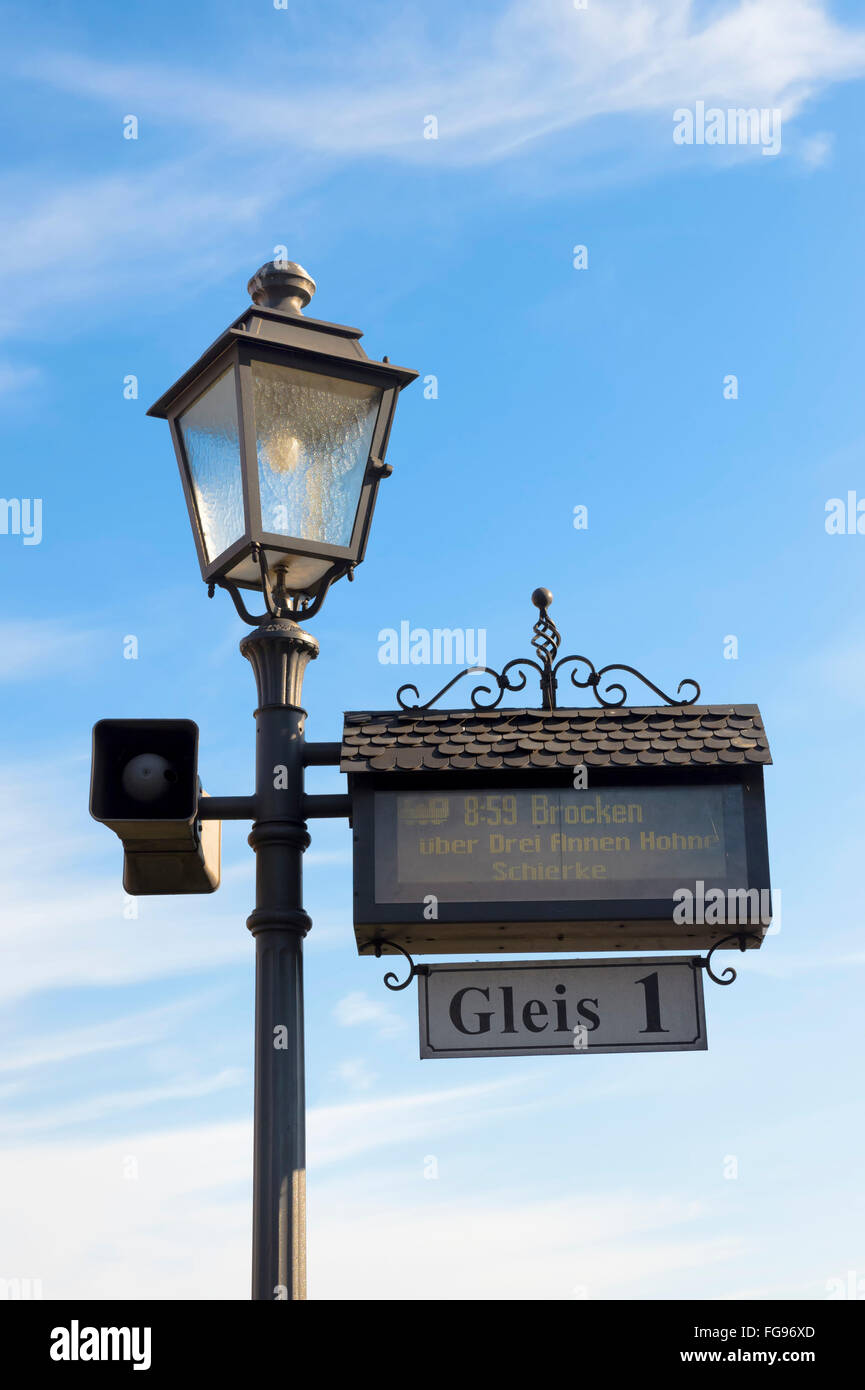Bahnhof Wernigerode und Zeichen, Harz, Sachsen-Anhalt, Deutschland Stockfoto