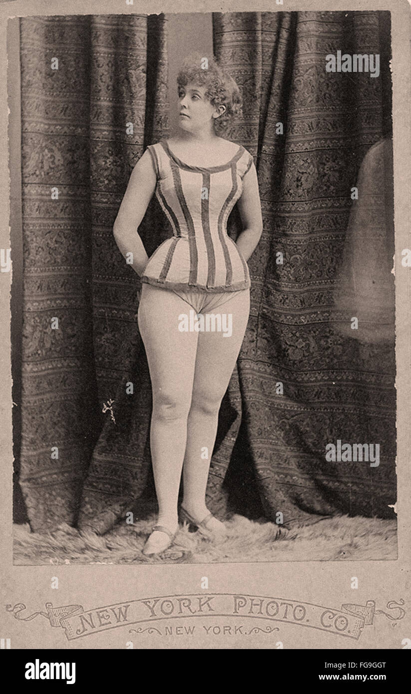 Alte Ansichtskarten - exotische Tänzerinnen aus den 1890er Jahren Stockfoto