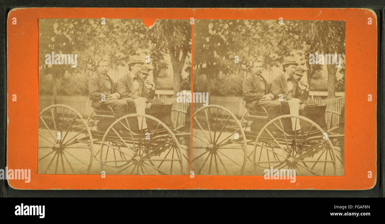 Ein Foto von Louis Wagner, dem Mörder von der Isle of Shoals, mit Sheriff A. J. Cruton aus Farmington, das ein bemerkenswertes historisches Ereignis aus der Robert N. Dennis-Sammlung hervorhebt. Stockfoto