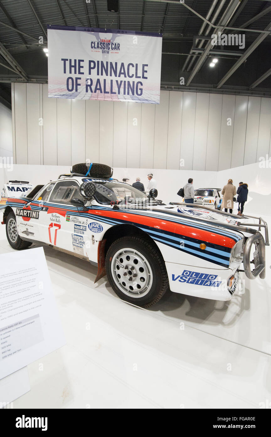 ExCel, London, UK. 18. Februar 2016. Der Höhepunkt der Rallye London Classic Car Show zeigt sechs epische Gruppe B Autos, vorgestellt von Rallye-Legende Ari Vatanen. Die Gruppe B Autos wurden am Ende des Jahres 1986 wegen einer Serie von Unfällen von FIA-Präsident Jean-Marie Baluster geächtet, und infolgedessen wurden diese Autos auf einen legendären Status. Die Display-Autos sind der Lancia 037, Lancia Delta S4, Audi Quattro, Peugeot 205 T16, Ford RS200 und MG Metro 6R4. Bildnachweis: Malcolm Park Leitartikel/Alamy Live-Nachrichten Stockfoto