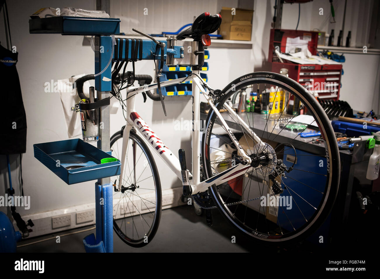 Fahrradwerkstatt -Fotos und -Bildmaterial in hoher Auflösung – Alamy