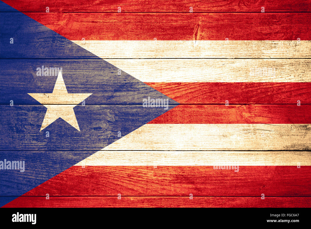 Flagge von Puerto Rico oder Puerto Rican Banner auf hölzernen Hintergrund Stockfoto